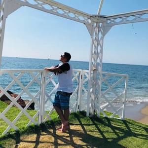 Meet your Posher, Luis